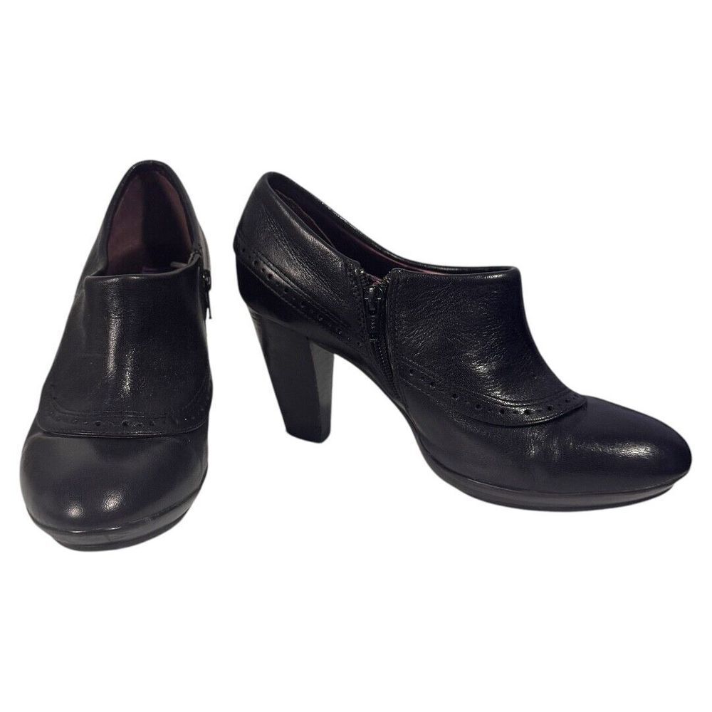indigo by‎ clarks Black Leather Shoe Boot Heel Size 9.5M ladies. Heel size 3.5"
